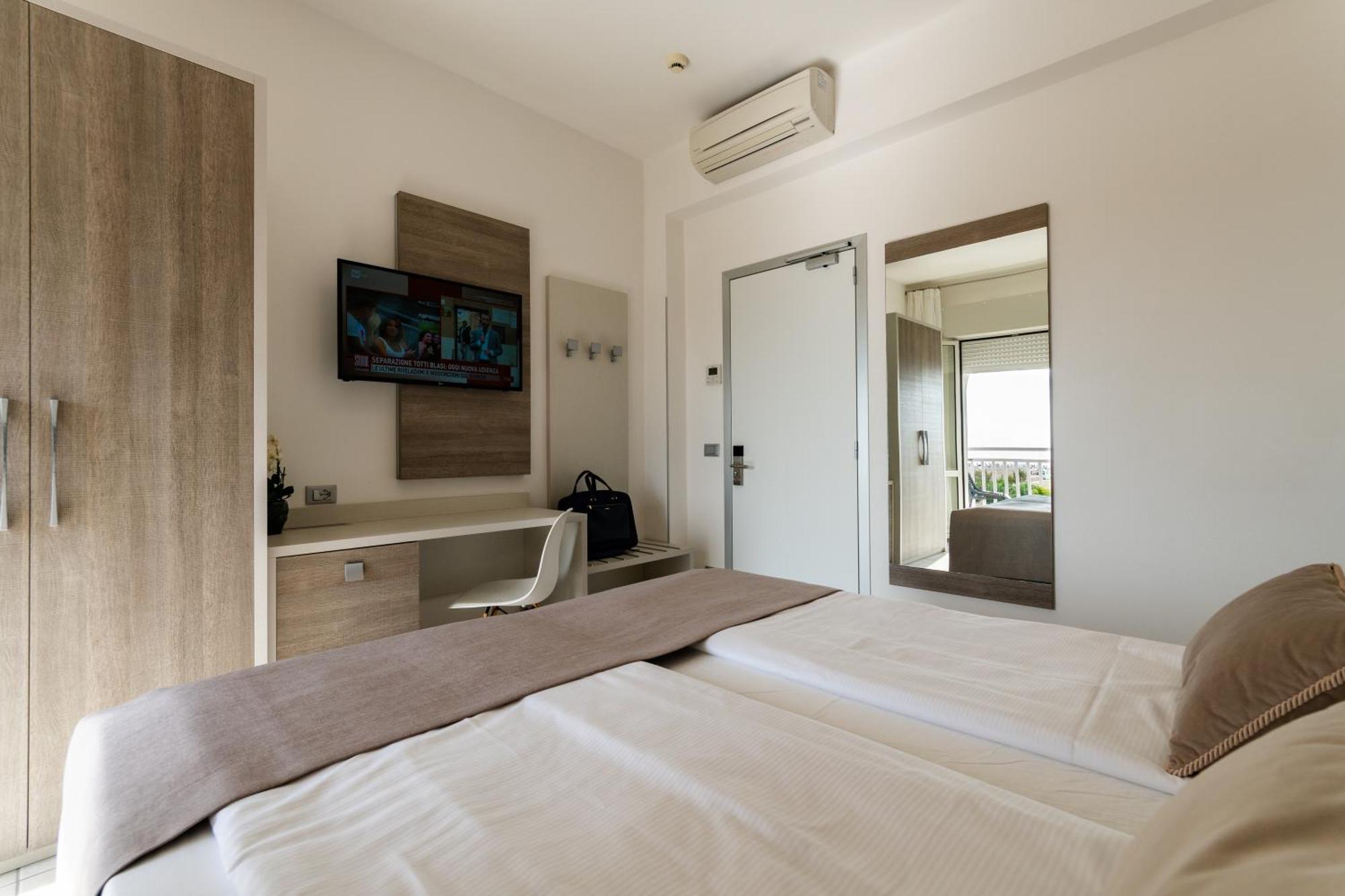 Hotel Lux Caorle Ngoại thất bức ảnh